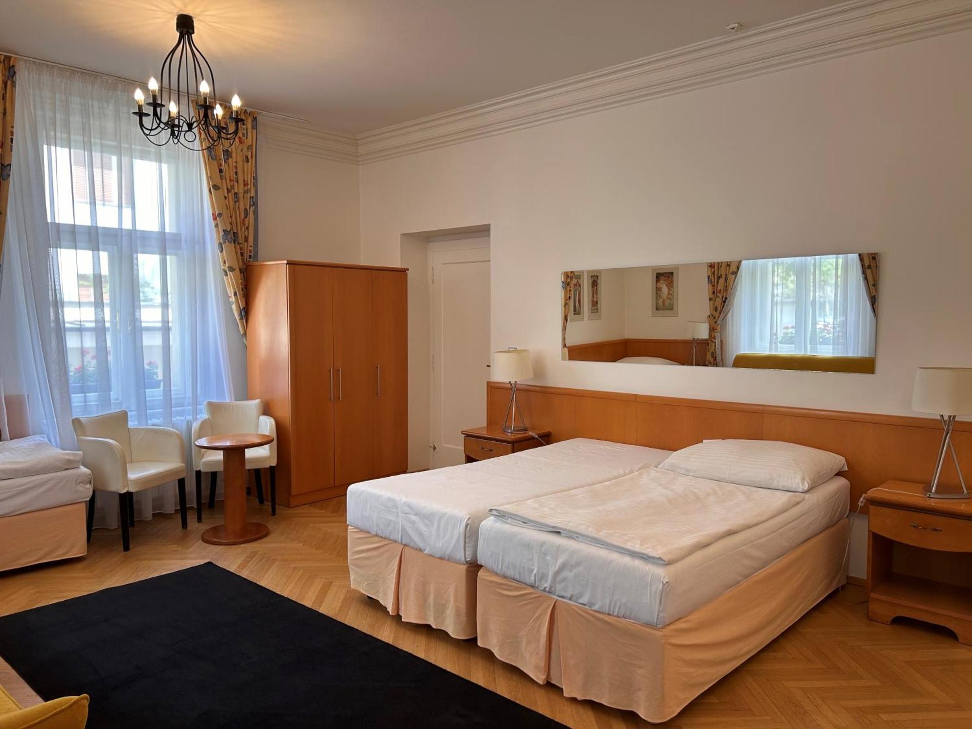 Pension Jana - Domov Mladeze Prague Ngoại thất bức ảnh